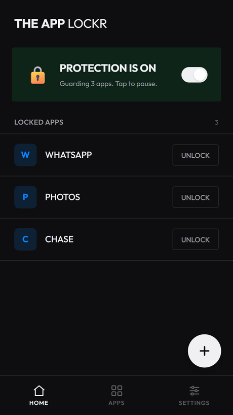 Home screen: protection on, guarding WhatsApp, Photos and Chase